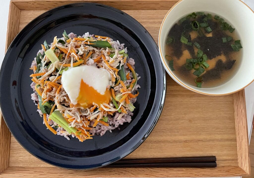 ジューシーそぼろと野菜のビビンバ